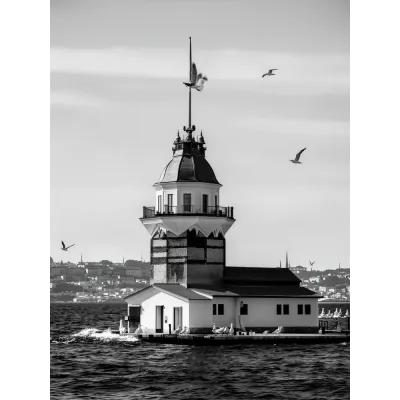 Siyah Beyaz Kız Kulesi Kanvas Tablo