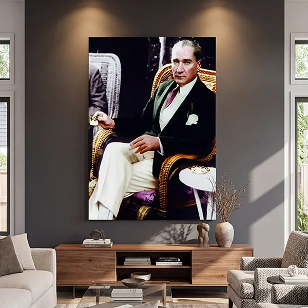Atatürk Koltukta Otururken Renklendirilmiş Kanvas Tablo — görsel 2