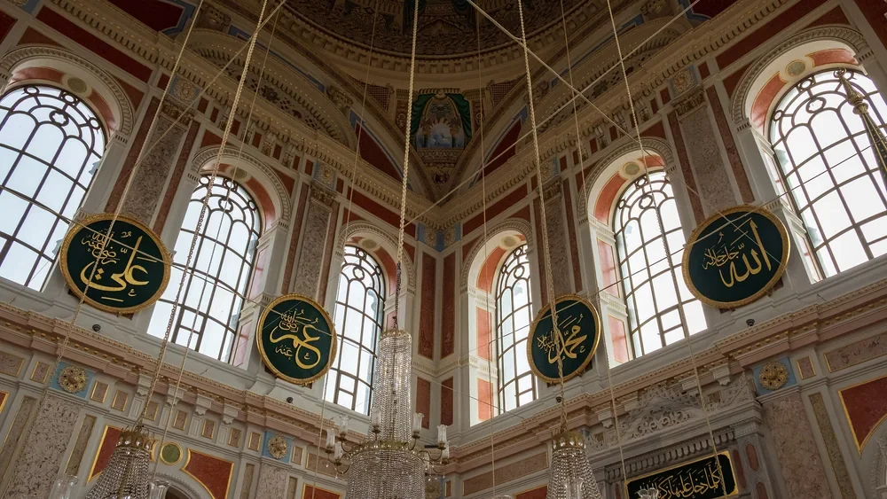 Osmanlı Ortaköy Camii İç Mekânı Kanvas Tablo