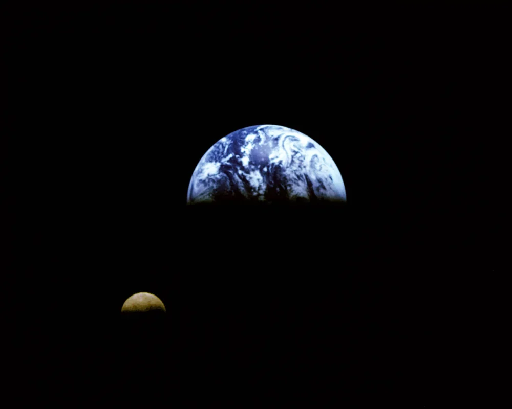 NASA Galileo Dünya ve Ay Birlikte Kanvas Tablo